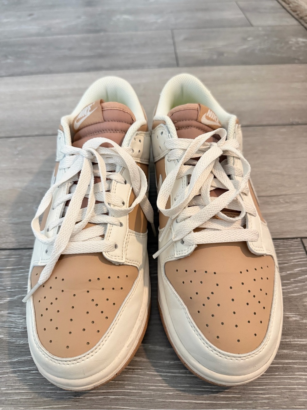 Nike Dunk Low Sneaker View 3